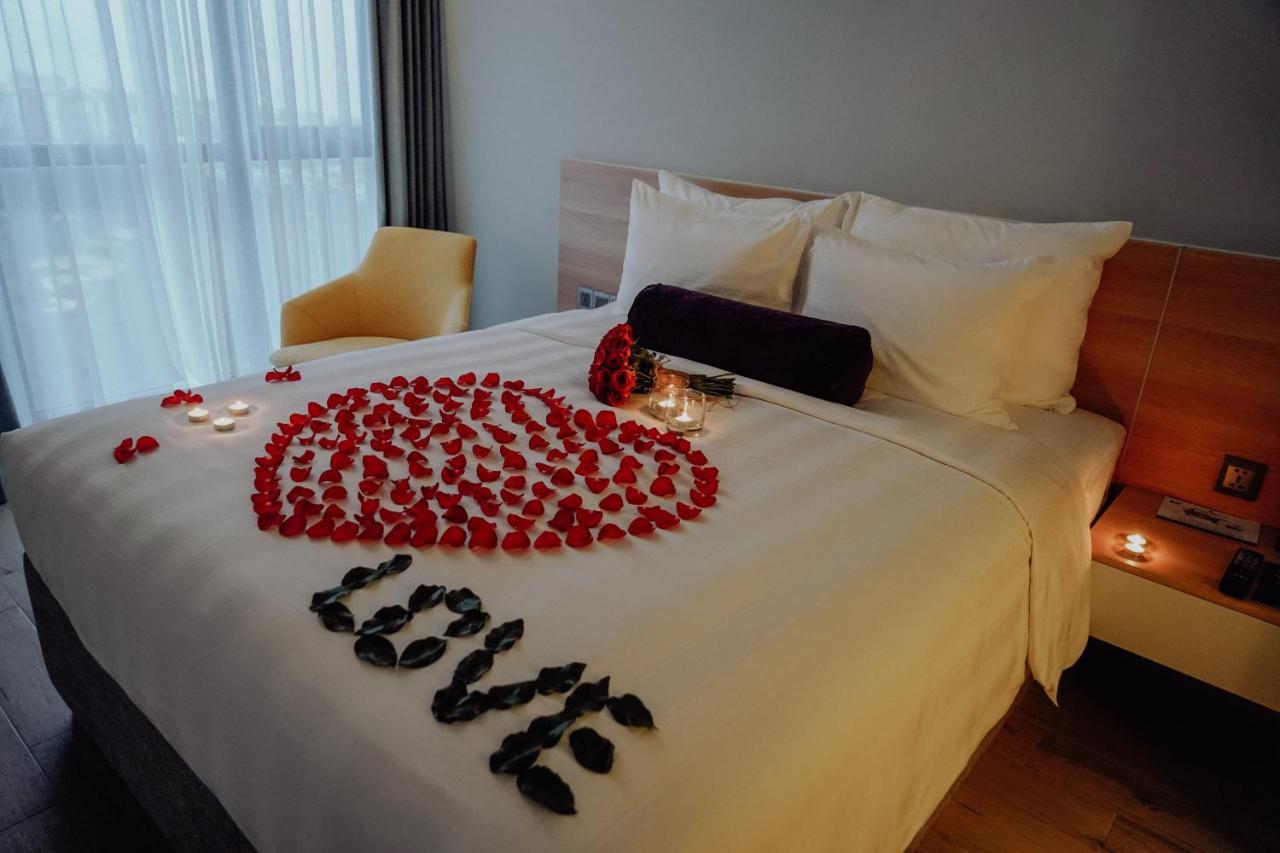 Carinae Danang Hotel Bagian luar foto