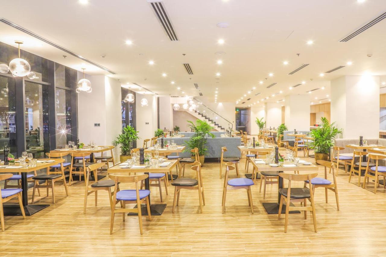 Carinae Danang Hotel Bagian luar foto