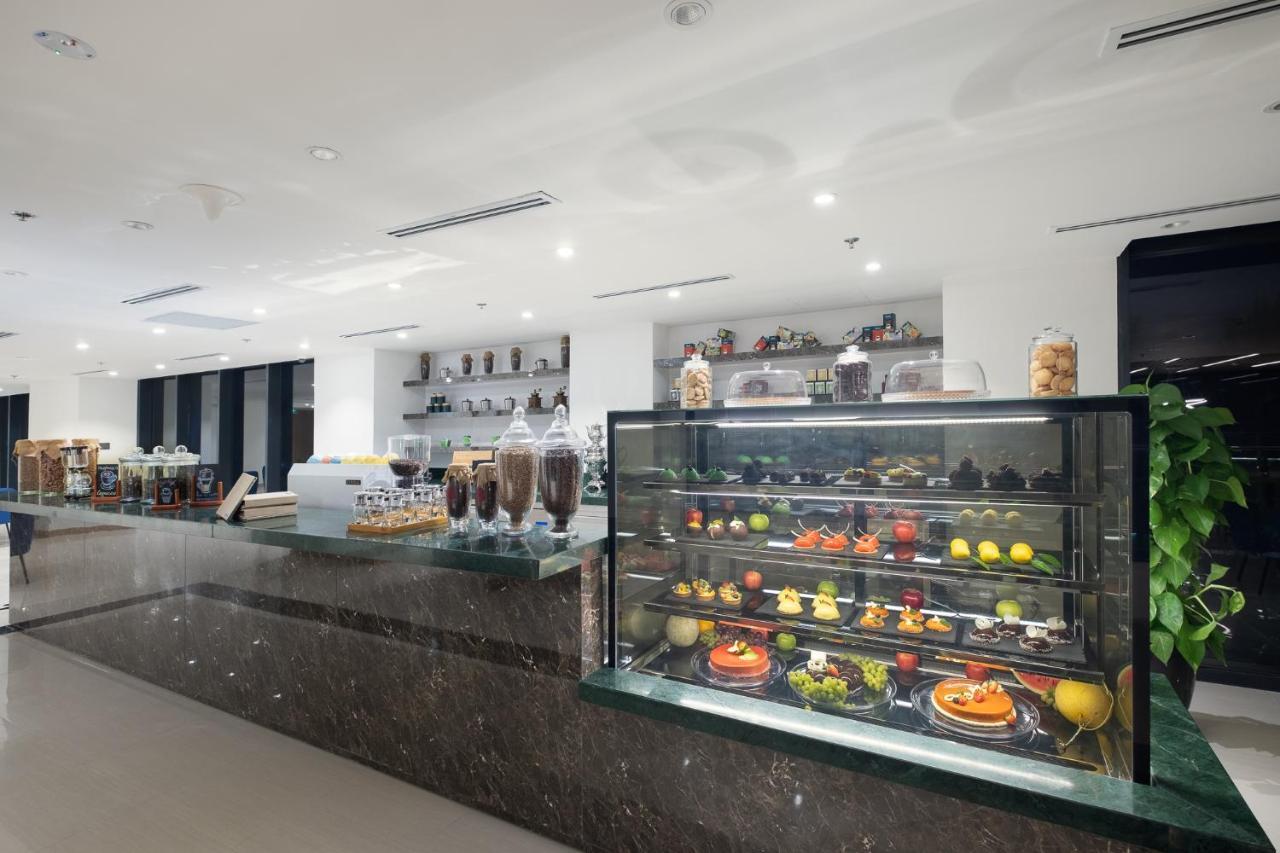 Carinae Danang Hotel Bagian luar foto